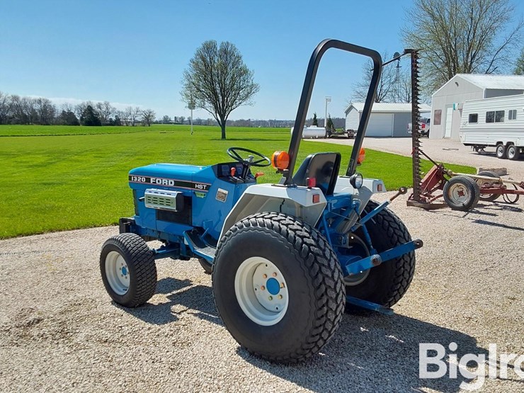 1996-ford-1320-image-7