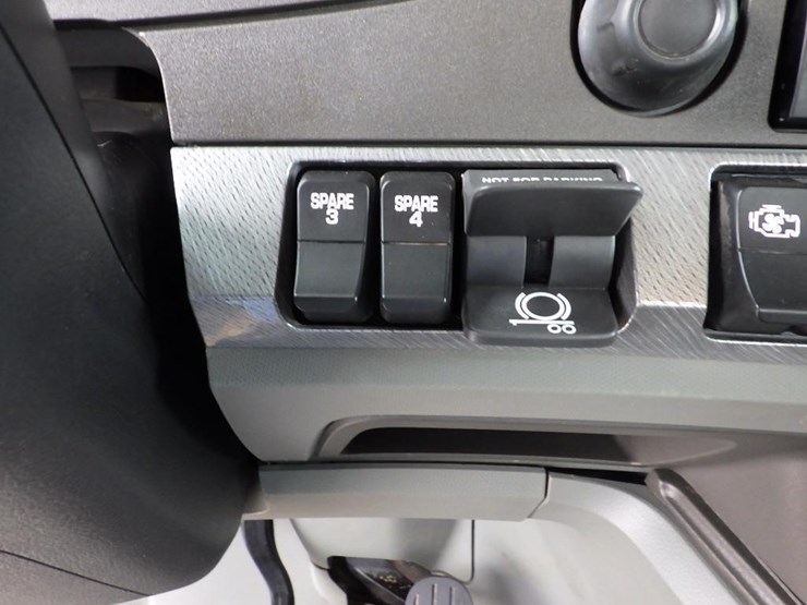 2019-kenworth-t880-image-99