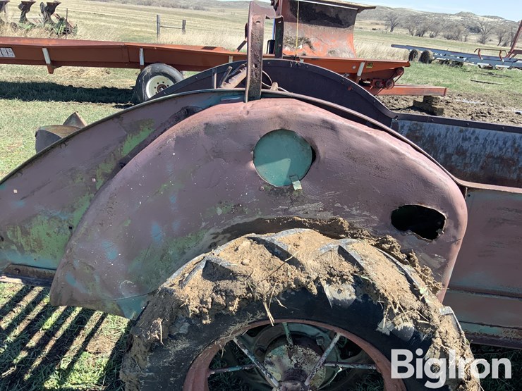 john-deere-47-image-12