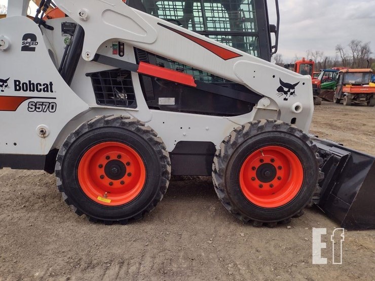 2016-bobcat-s570-image-23