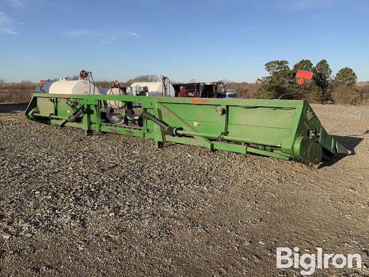 2017-john-deere-a-image-6