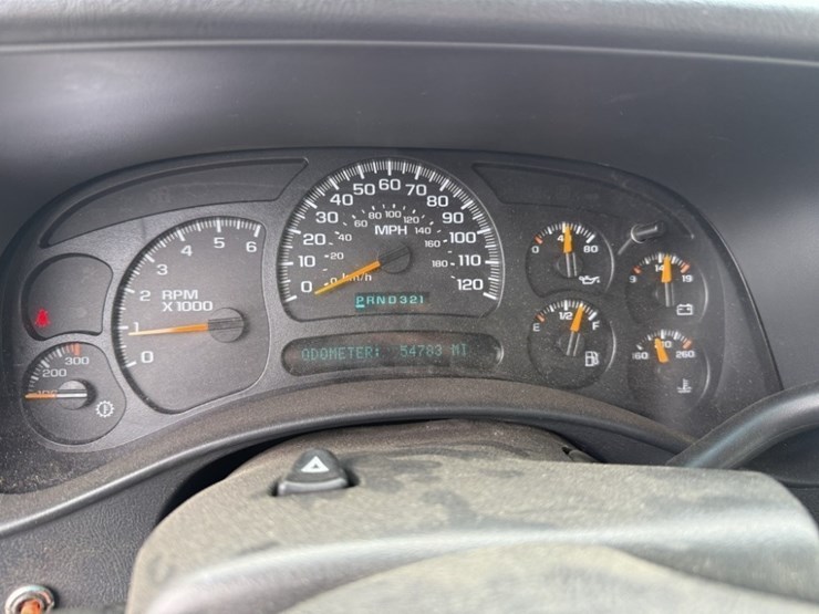 2005-chevrolet-silverado-3500-image-34