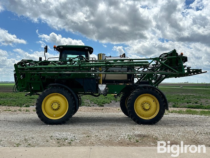 2020-john-deere-r4038-image-8