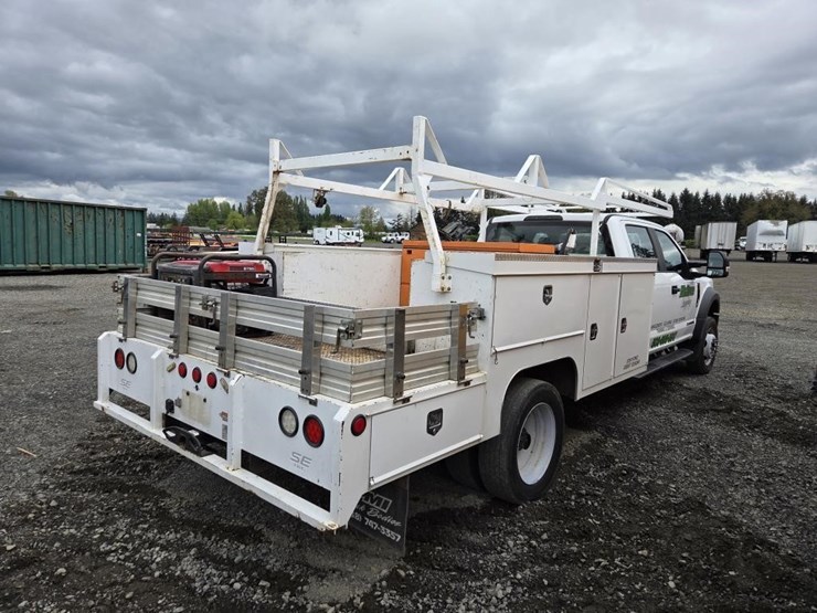 2020-ford-f550-image-3