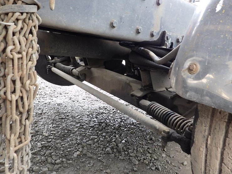 2017-kenworth-t800-image-40