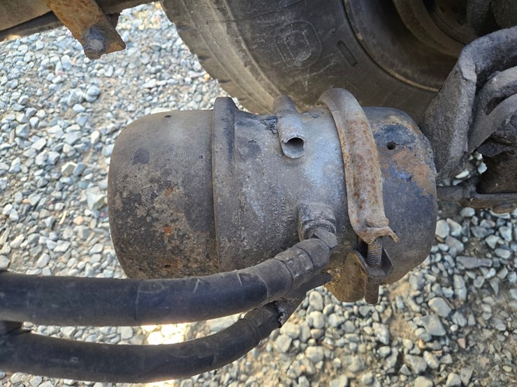 2013-peterbilt-386-image-36