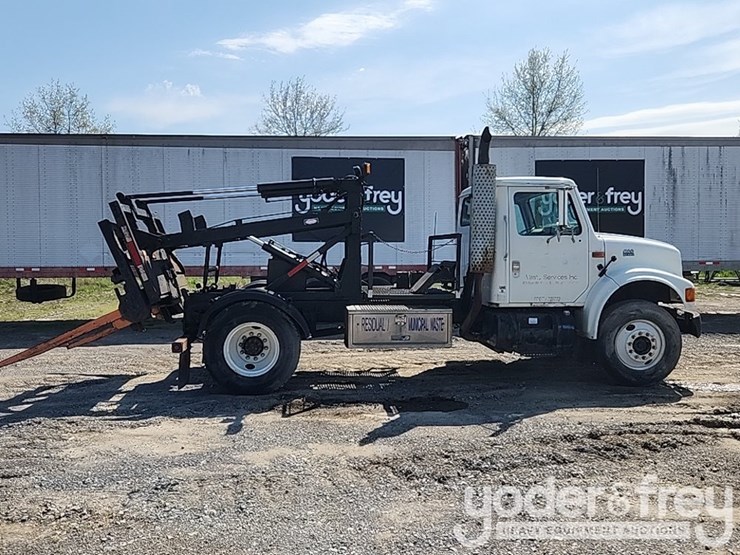 2002-international-4900-image-5