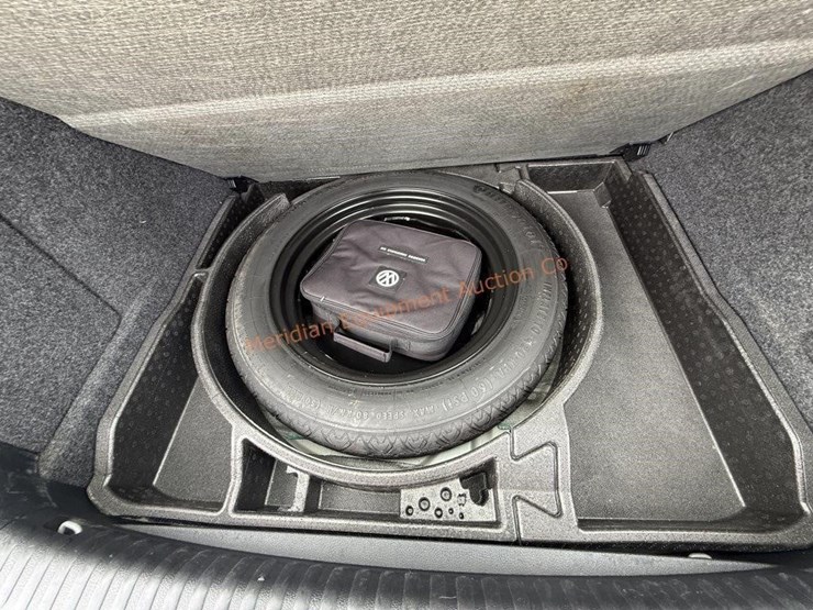 2016-volkswagen-tiguan-image-19