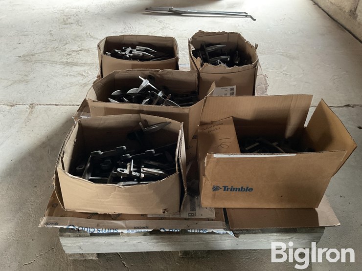 macdon-sickle-guards-image-8