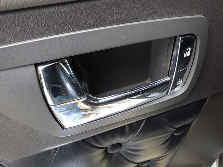 2016-kenworth-w900-image-79