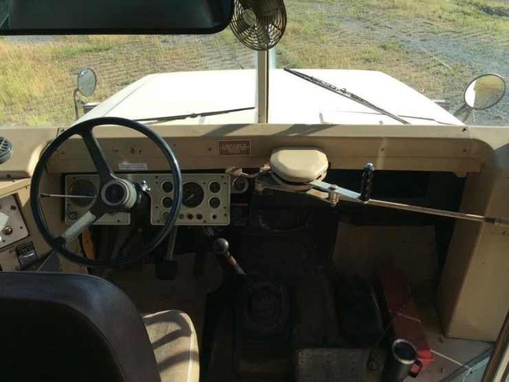 1983-ford-blubird-passenger-bus-image-10