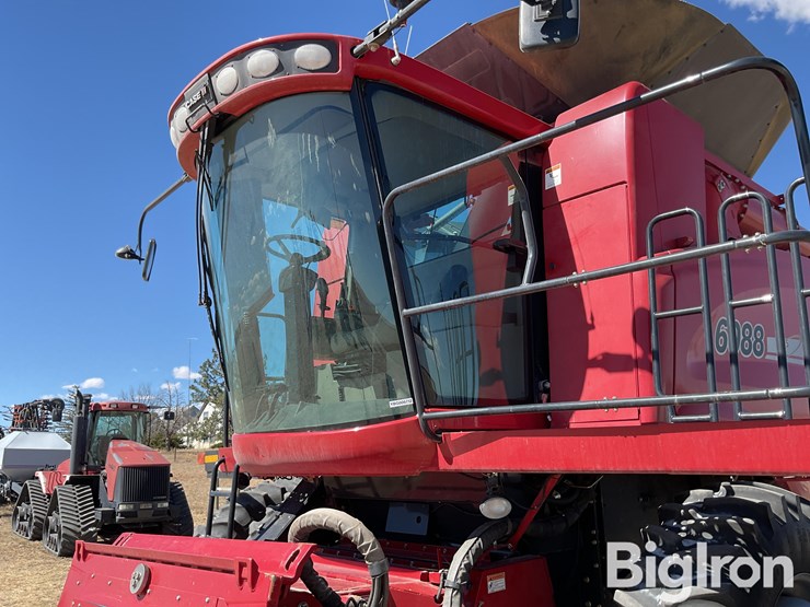 2011-case-ih-6088-image-11