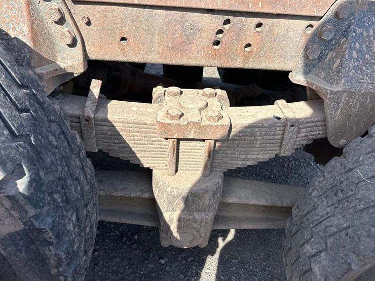 1984-ford-tractor-image-35