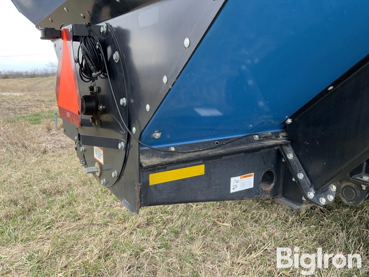 2015-kinze-1100-image-16