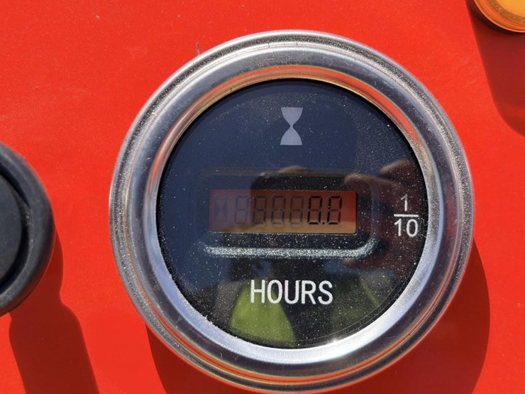 2026-zjg-zj-380-skid-steer-loader-image-11