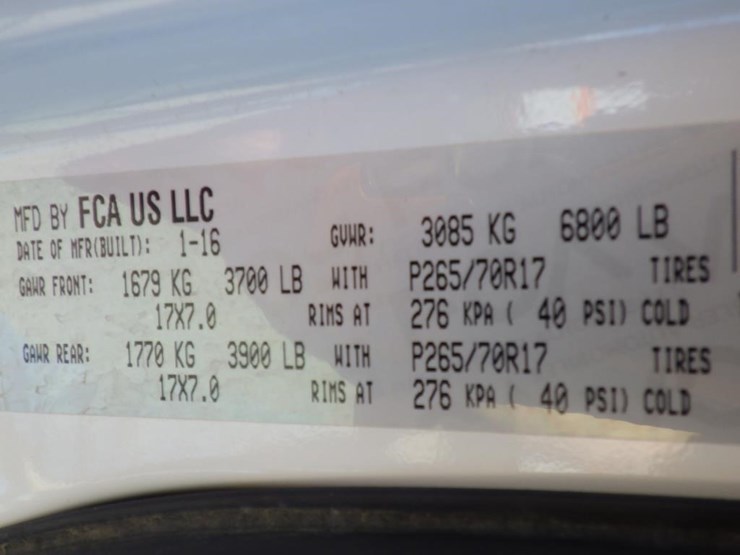 2016-dodge-1500-image-16