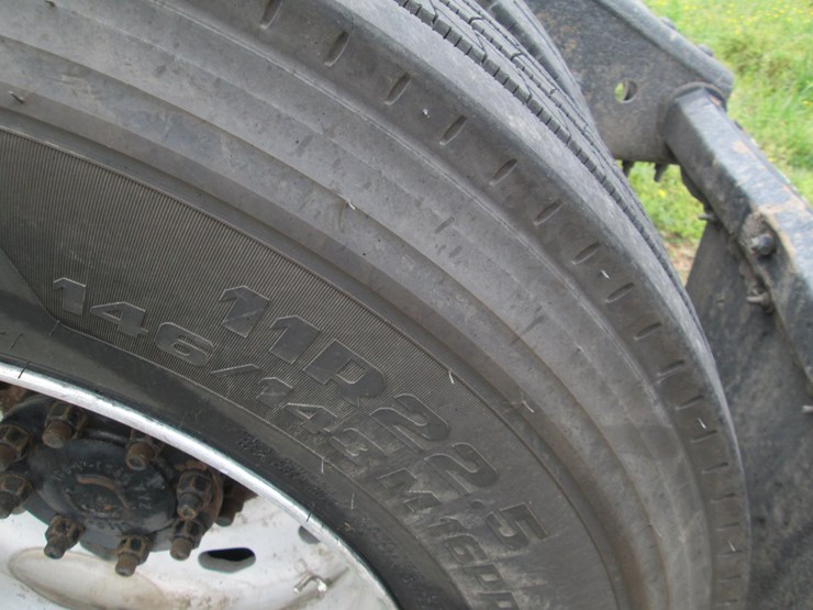 #46184-•-2008-volvo-t/a-sleeper-truck-tractor-4v4nc9gh08n482694-image-5