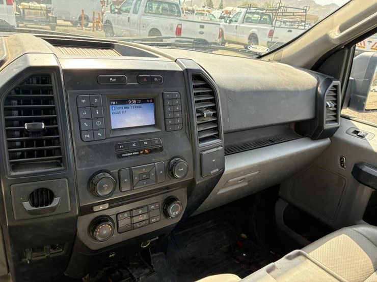 2018-ford-f150-xl-image-14