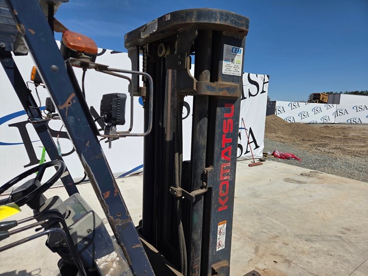 komatsu-fg25t-11-image-17