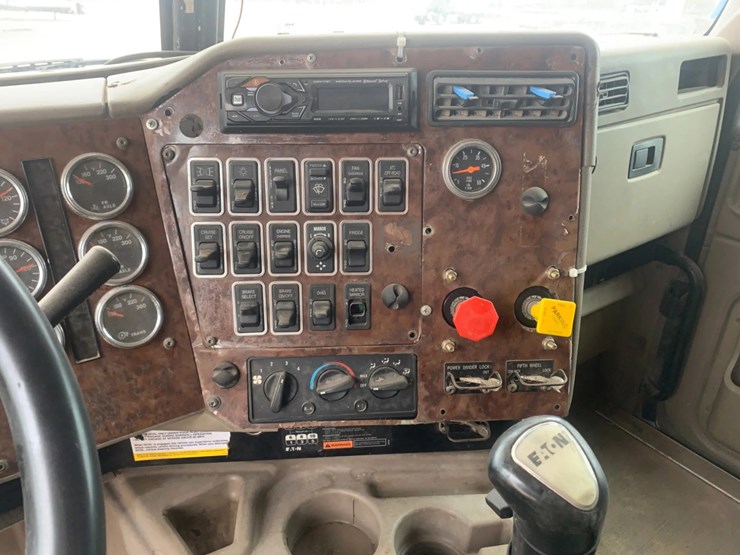 2007-international-9900i-image-14