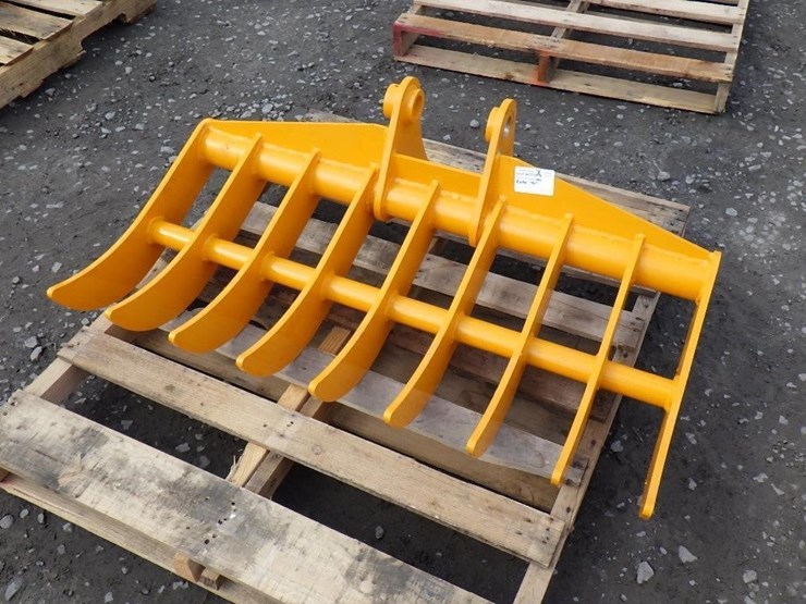 caterpillar-305-image-1