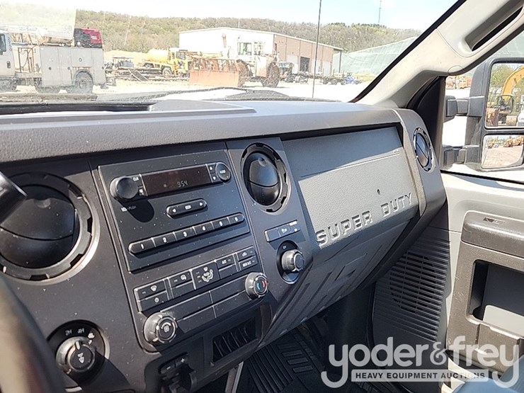 2012-ford-f350-sd-image-32