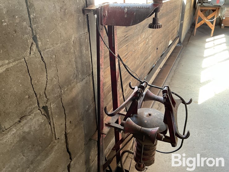 manley-tire-inspector-image-4