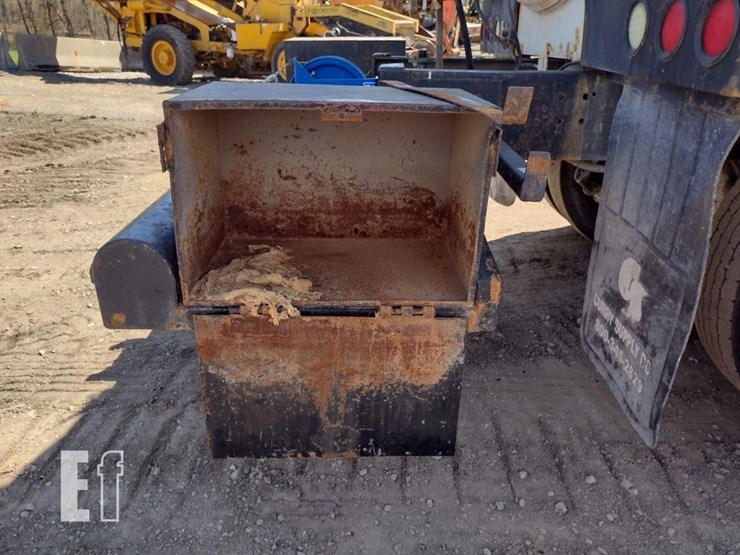 2008-kenworth-t800-image-39