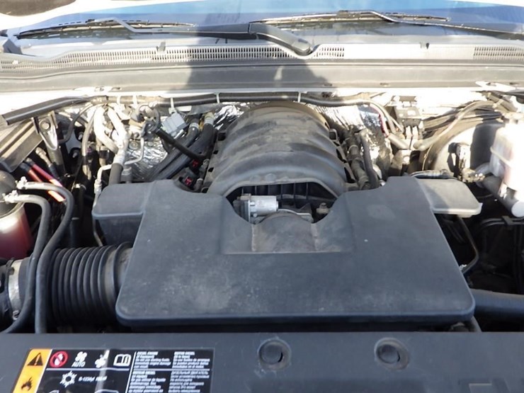 2017-chevrolet-tahoe-image-11