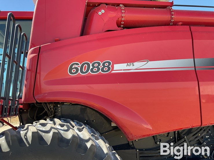 2011-case-ih-6088-image-14