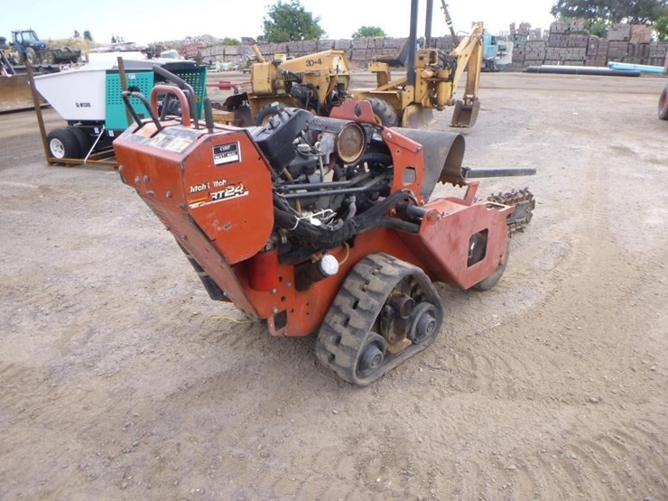 2011-ditch-witch-rt24-image-3