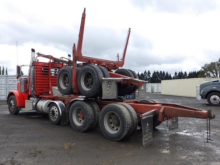 2016-peterbilt-3-axle-logging-truck-image-7