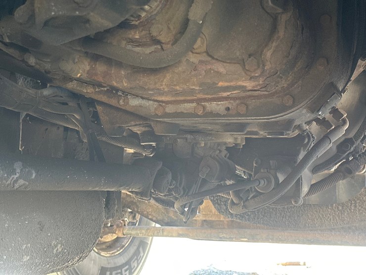 2014-massey-ferguson-8-image-65