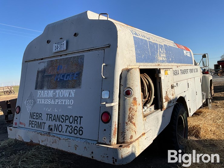 1983-ford-f800-image-5