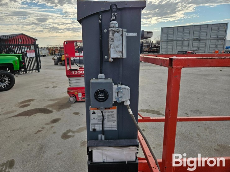 2016-skyjack-sj12-image-13