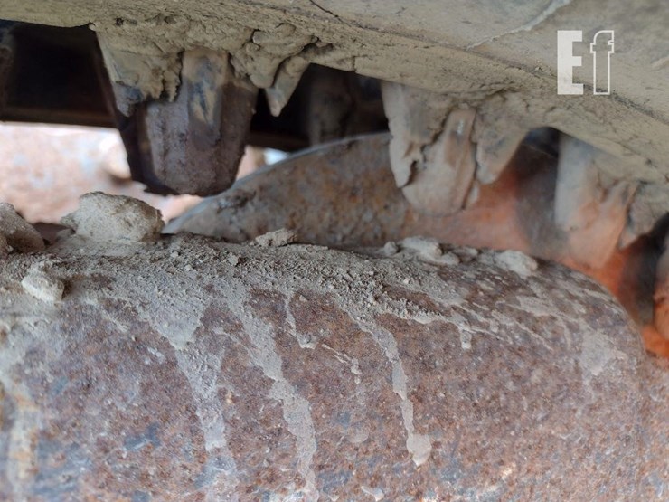 2013-bobcat-t770-image-31