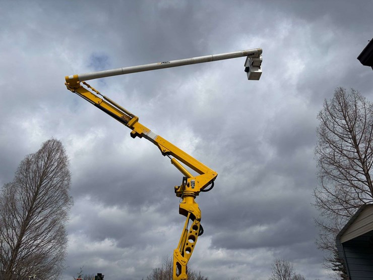 2005-international-durastar-4300-image-18