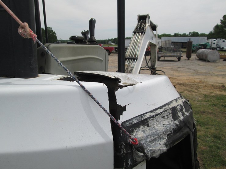 2016-bobcat-e35-image-15