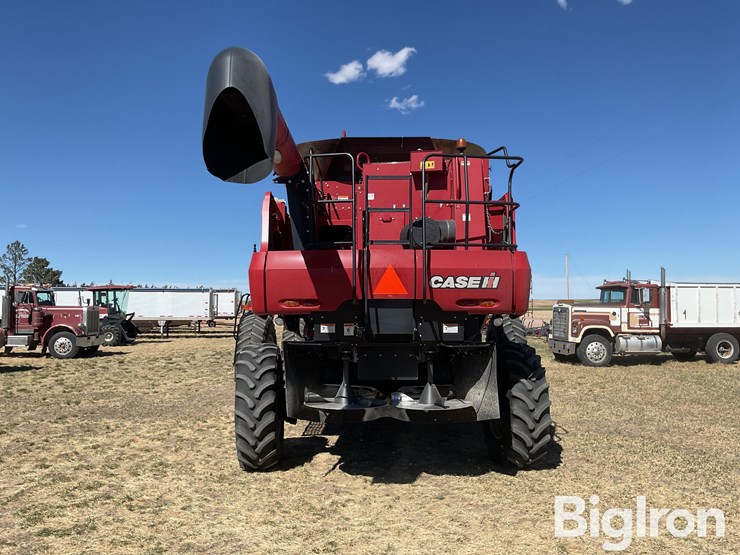2011-case-ih-6088-image-6