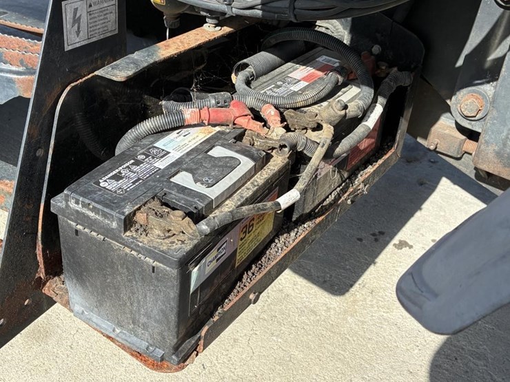 2008-massey-ferguson-6485-image-15