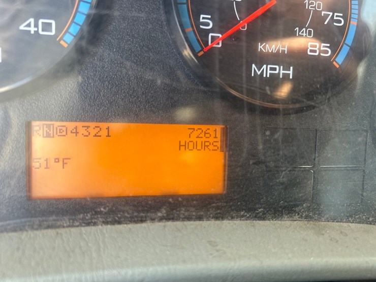 2014-international-4400-sba-image-94