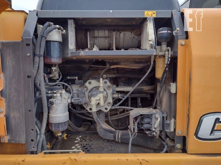 2015-case-cx250c-image-26