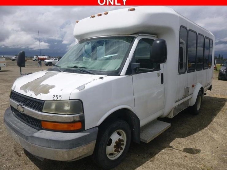 2009-chevrolet-3500-image-1