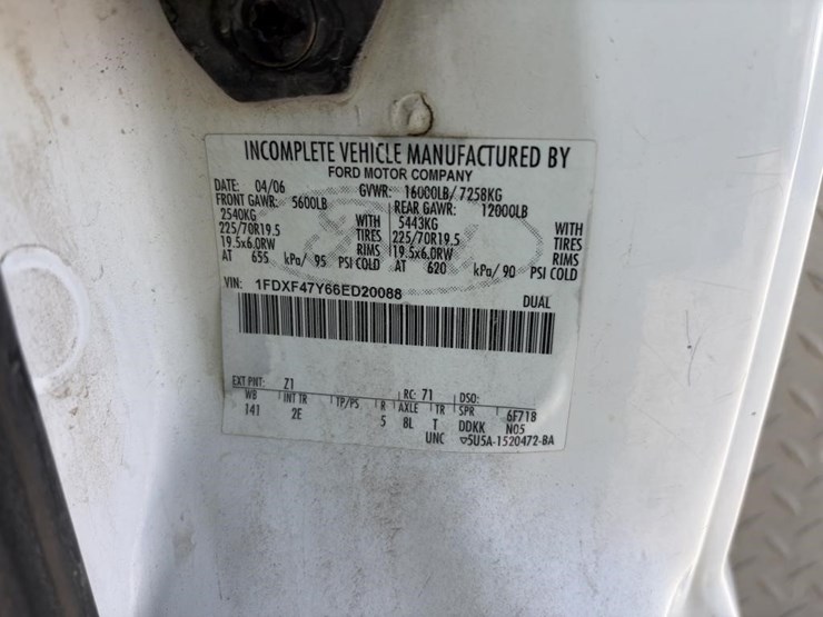 2006-ford-f450-image-19