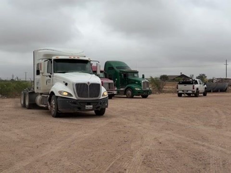 2014-international-prostar-image-1