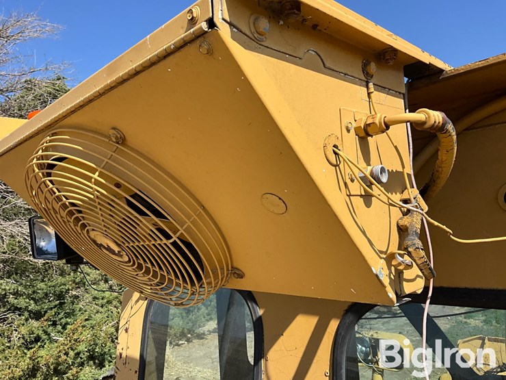 caterpillar-988-image-9