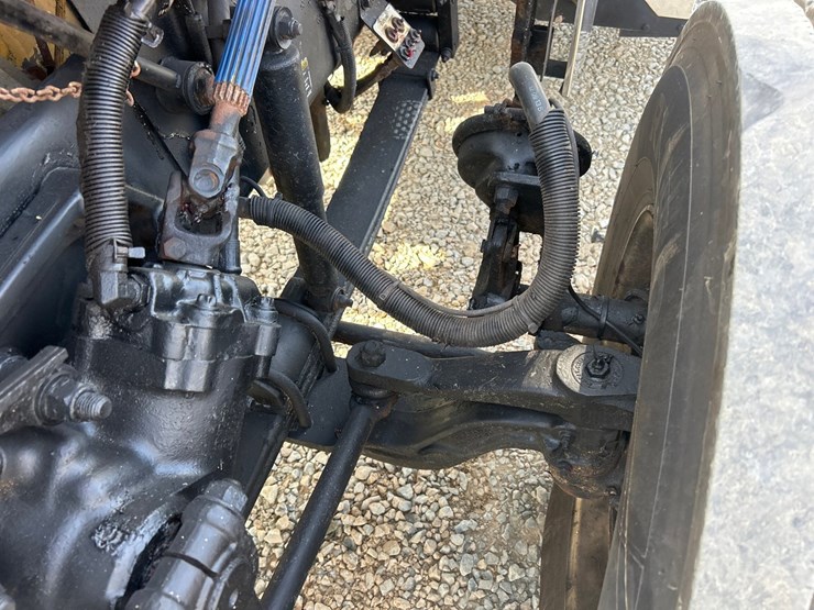 peterbilt-388-image-39