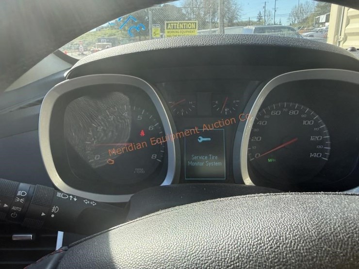 2010-chevrolet-equinox-lt-image-35