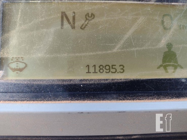 2019-caterpillar-745-image-6