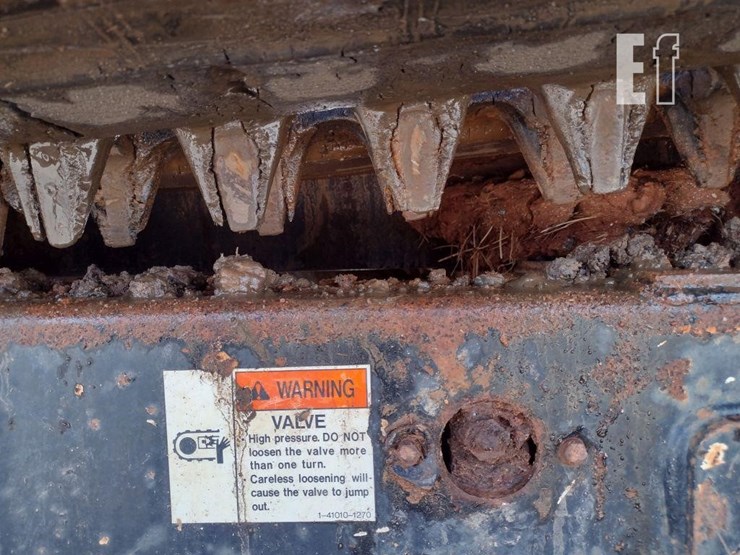 2012-morooka-mst600vd-image-23